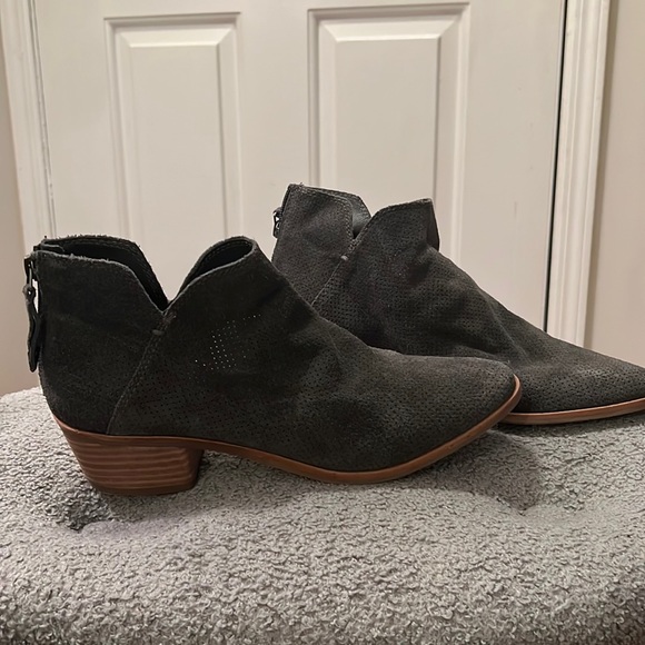 Dolce vita Karsen leather grey booties - Picture 1 of 6